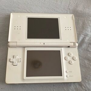 Nintendo ds lite